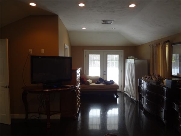12 Newhall Road Lynnfield, MA 01940 - Photo 11 of 24 Gallery Image 11