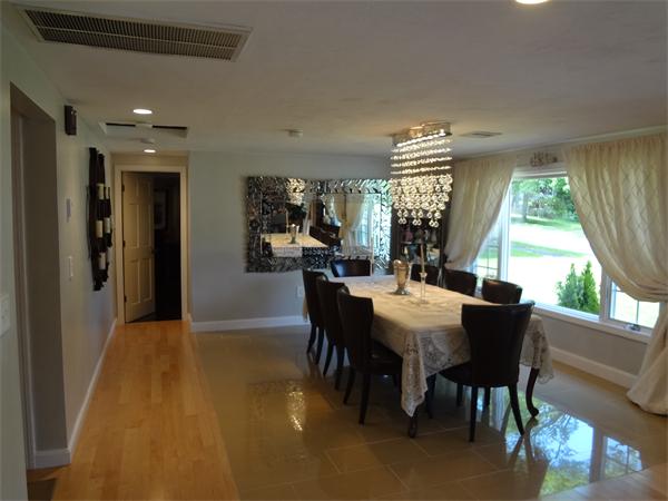 12 Newhall Road Lynnfield, MA 01940 - Photo 5 of 24 Gallery Image 5