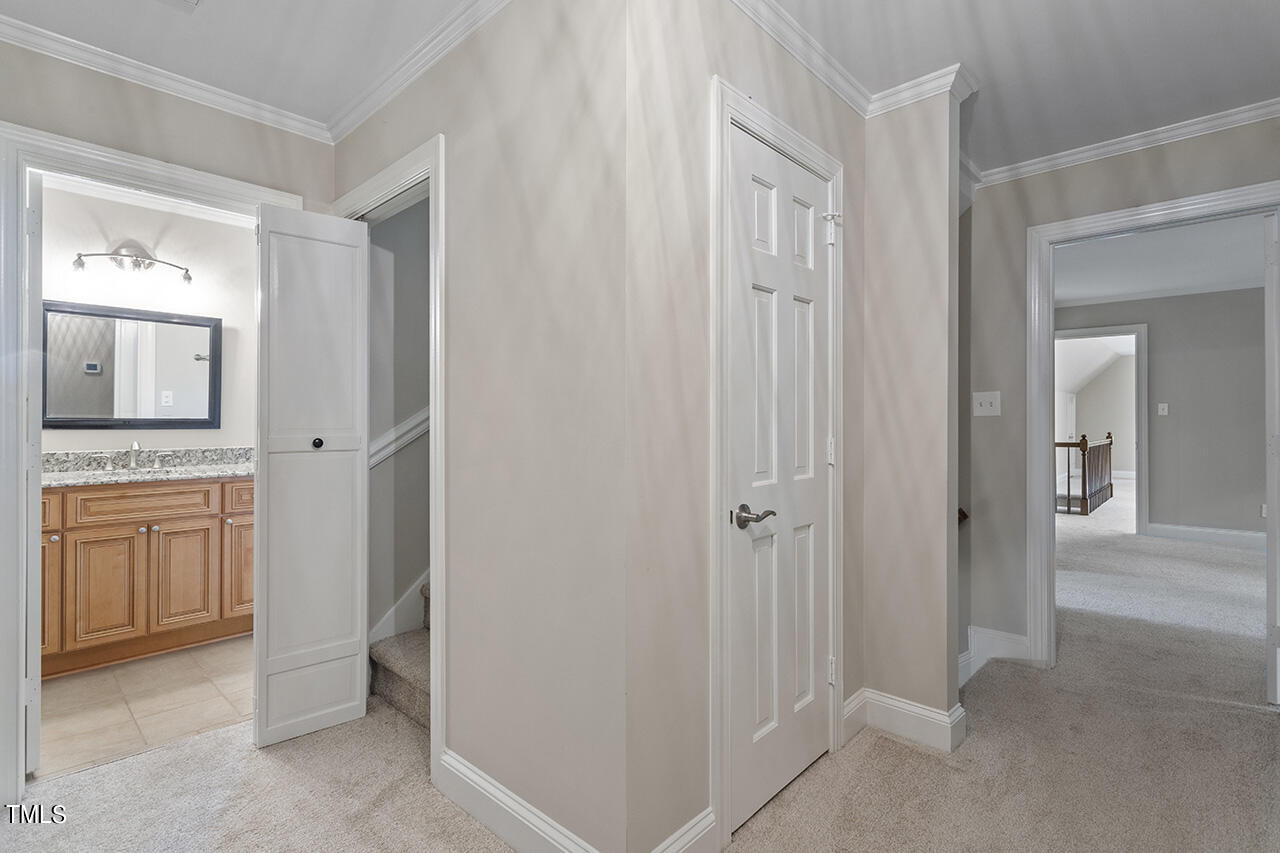 5200 Smallwood Court Raleigh, NC 27613 - Photo 20 of 38 Upstairs hallway