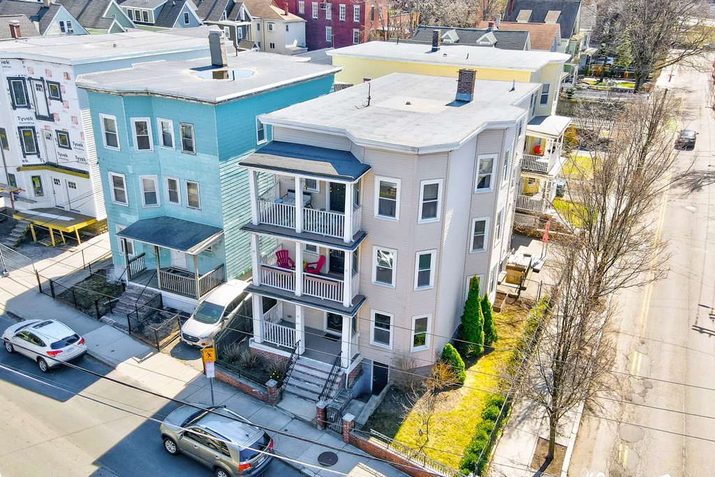 44 Radcliffe Road, Unit 1 Somerville, MA 02145 - Photo 3 of 39 Gallery Image 3