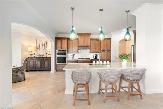 $3,150,000 | 2555 Marquesa Royale Lane, Unit 1, Naples, FL 34109