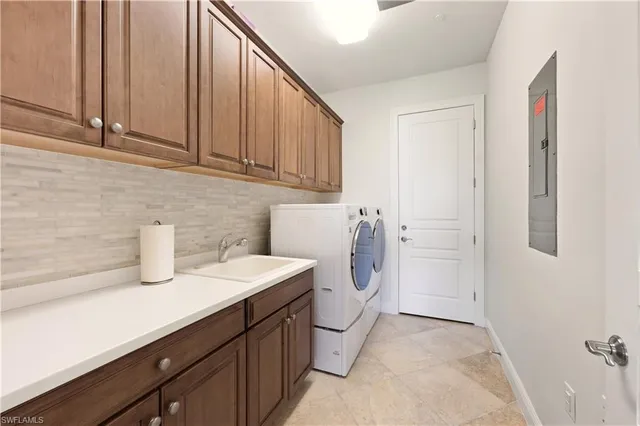 $3,150,000 | 2555 Marquesa Royale Lane, Unit 1, Naples, FL 34109