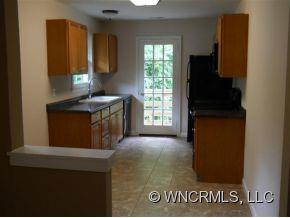 1003 Hebron Road Hendersonville, NC 28739 - Photo 8 of 10 Gallery Image 8