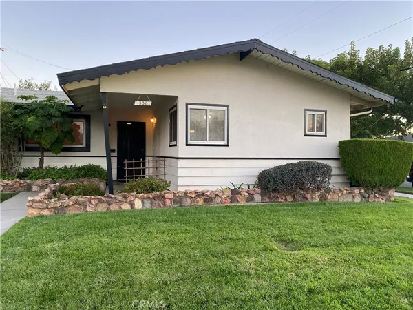 $3,000 | 332 East Landsford Street, Lancaster, CA 93535
