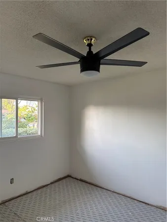 $3,000 | 332 East Landsford Street, Lancaster, CA 93535
