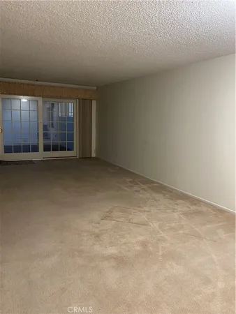 $3,000 | 332 East Landsford Street, Lancaster, CA 93535