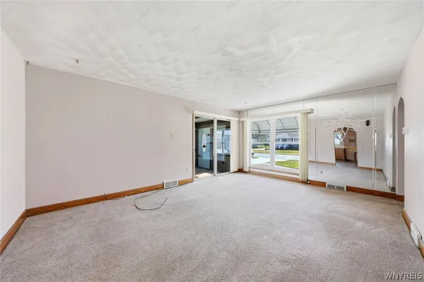$199,900 | 254 Spaulding Street, North Tonawanda, NY 14120