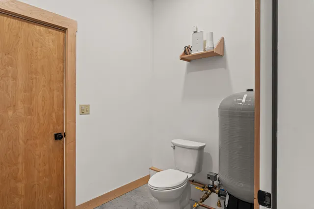 $2,980,000 | 59 Bobcat Way, Norway, ME 04268