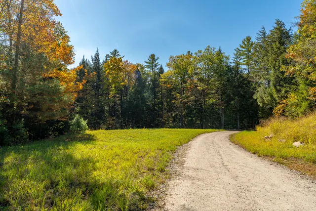 $2,980,000 | 59 Bobcat Way, Norway, ME 04268