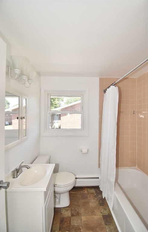 12 Manor Court, Unit 12 Springfield, MA 01118 - Photo 19 of 21