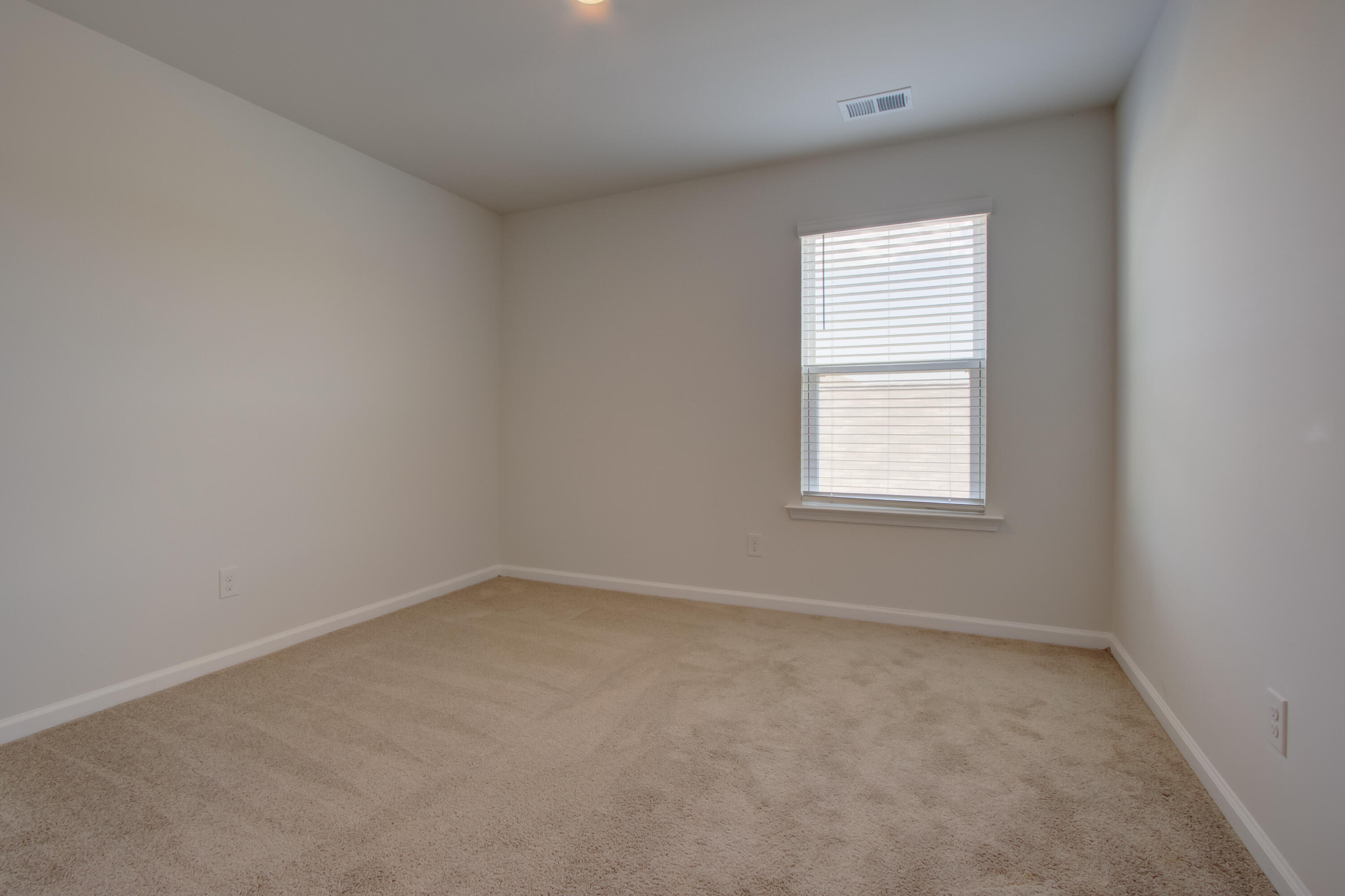 729 Long Blf Road Summerville, SC 29486 - Photo 22 of 33 05142026-051