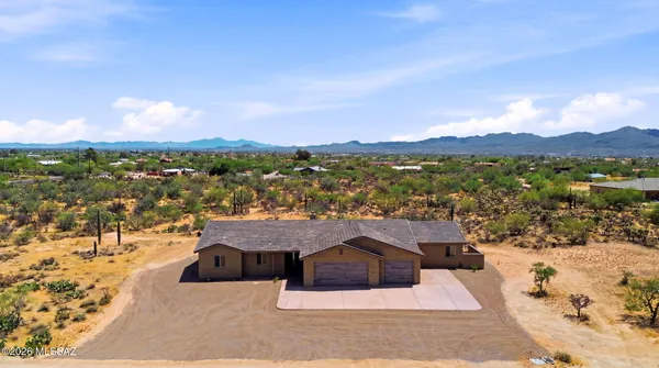 $860,000 | 3855 West Camino Del Norte, Tucson, AZ 85742