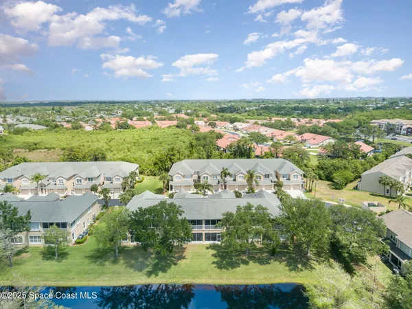 $2,000 | 400 Trotter Lane, Unit 102, Melbourne, FL 32940