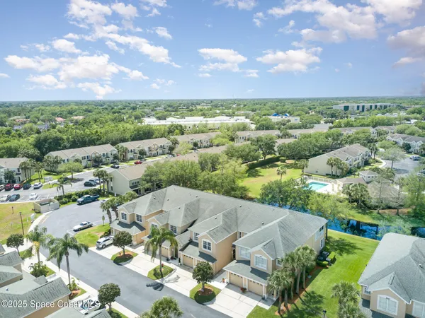 $2,000 | 400 Trotter Lane, Unit 102, Melbourne, FL 32940