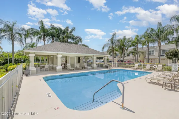 $2,000 | 400 Trotter Lane, Unit 102, Melbourne, FL 32940