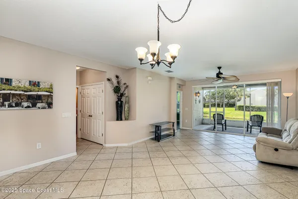 $2,000 | 400 Trotter Lane, Unit 102, Melbourne, FL 32940