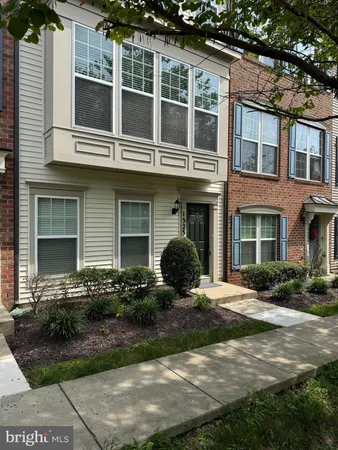 $2,950 | 13230 Shawnee Lane, Unit 102, Clarksburg, MD 20871