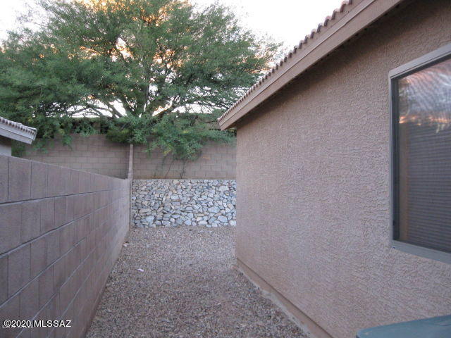 1457 North Old Ranch Road Tucson, AZ 85745 - Photo 9 of 13