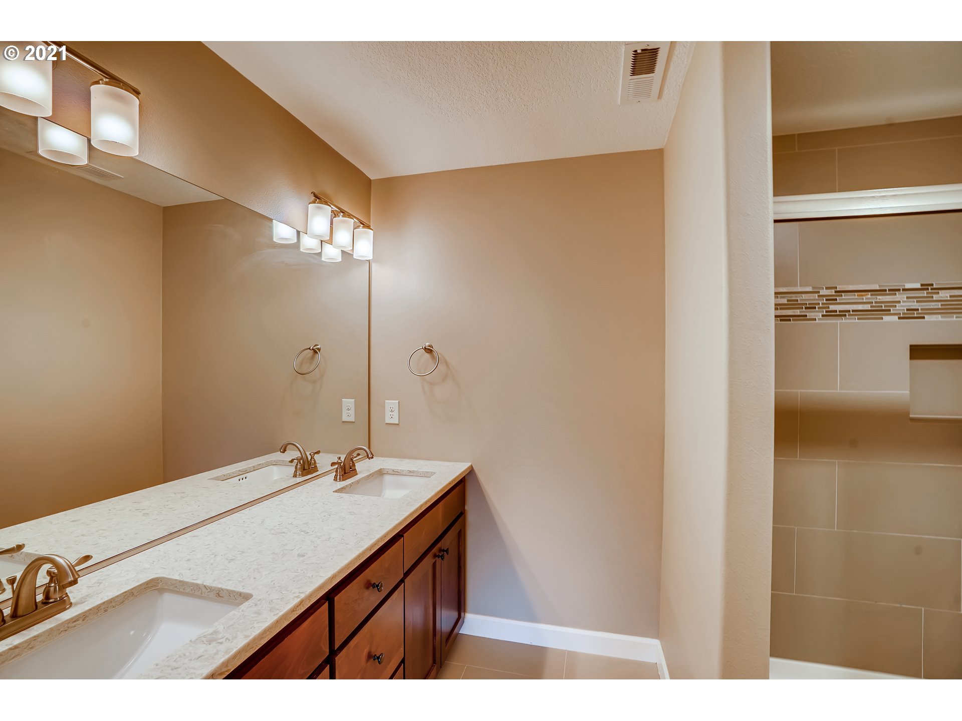 4247 Northwest Sage Loop Camas, WA 98607 - Photo 18 of 32 Gallery Image 18