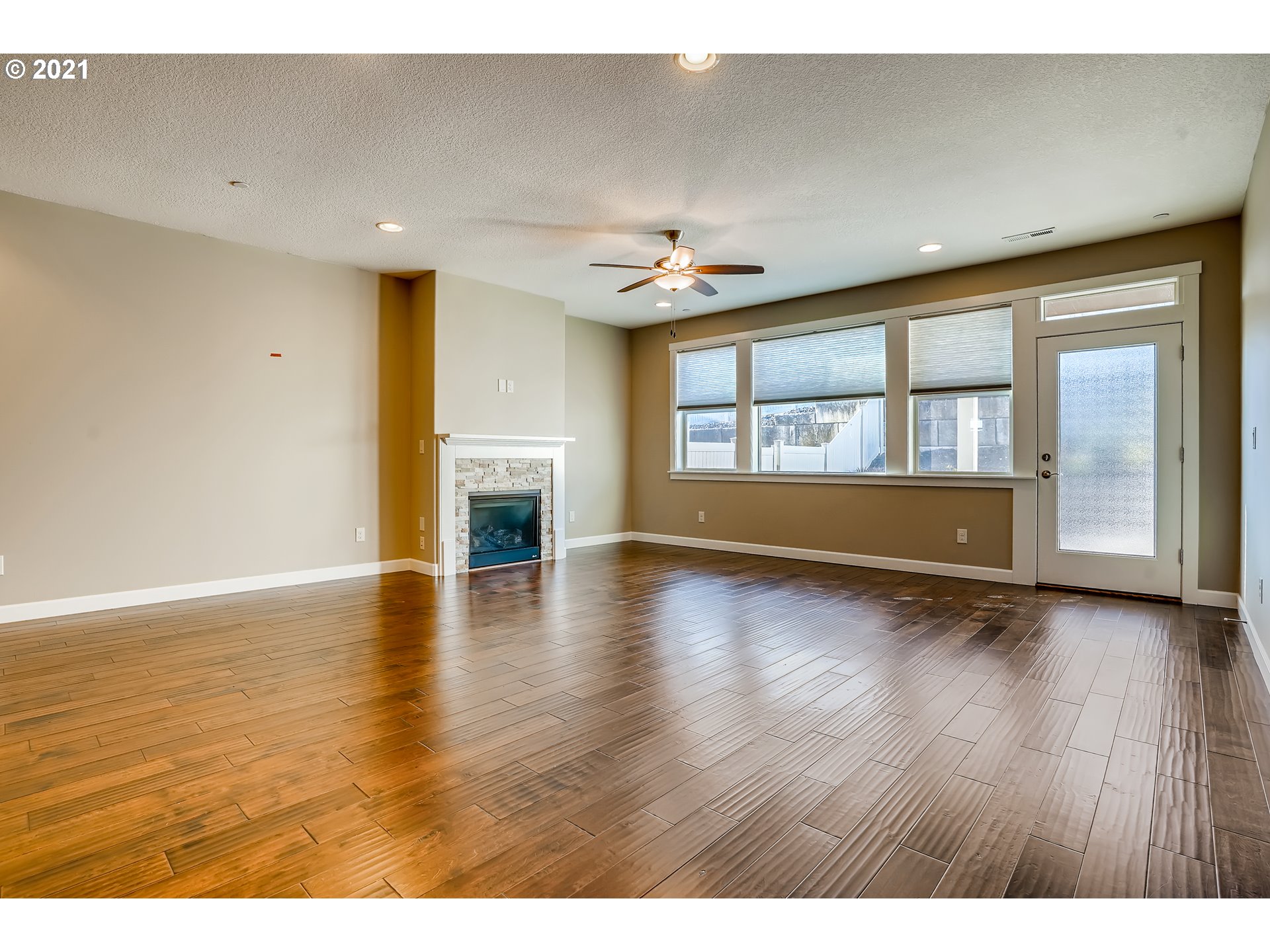4247 Northwest Sage Loop Camas, WA 98607 - Photo 5 of 32 Gallery Image 5