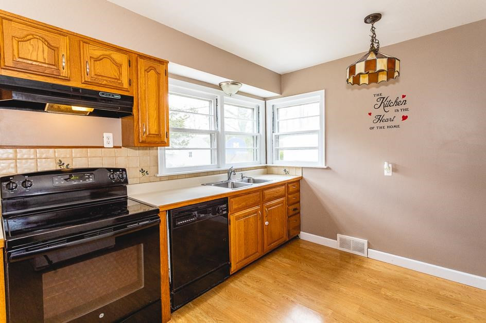 763 Briarcliff Road Jackson, MI 49203 - Photo 6 of 24 Photo 6
