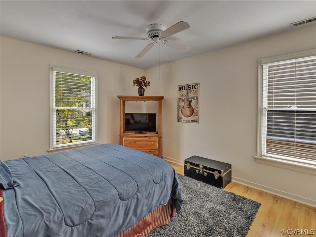 5612 Chatmoss Road Midlothian, VA 23112 - Photo 16 of 23 Bedroom #4, ceiling Fan, laminate flooring, closet