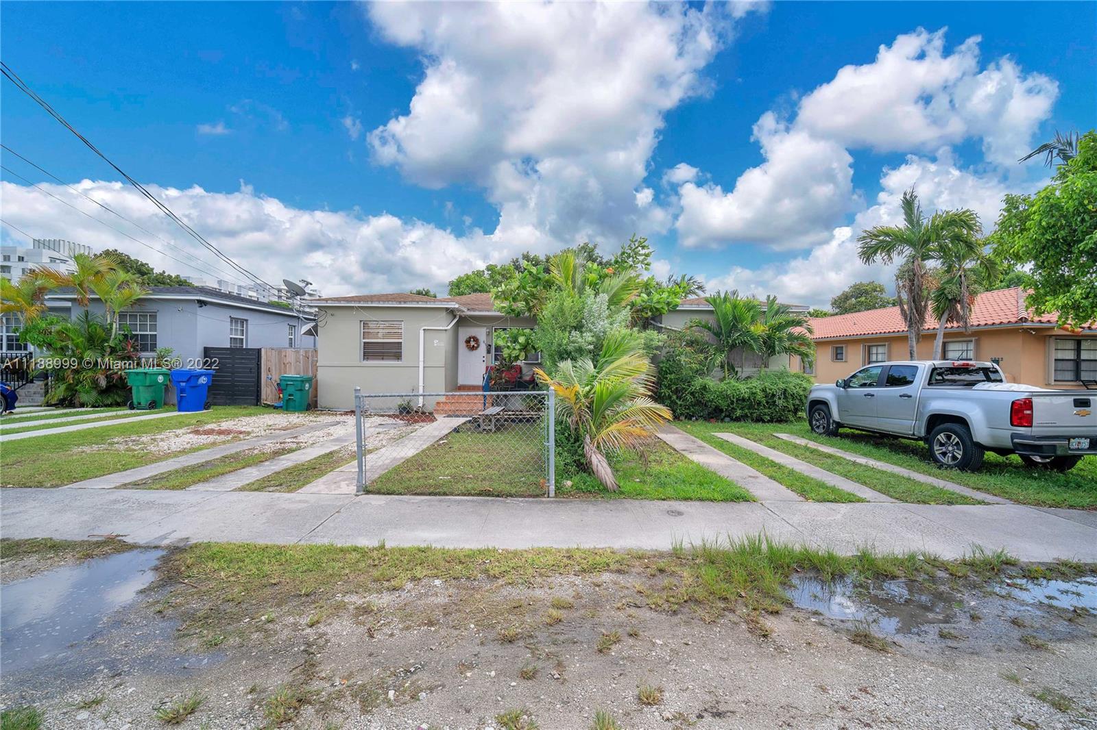 2800 Southwest 25th Street Miami, FL 33133 - Photo 15 of 19 a house view with a garden space