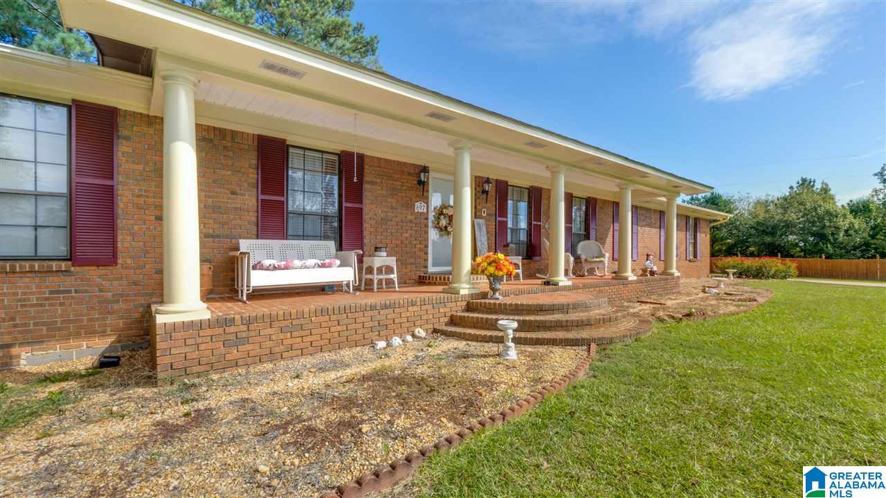 697 County Road 428 Clanton, AL 35045 - Photo 5 of 50