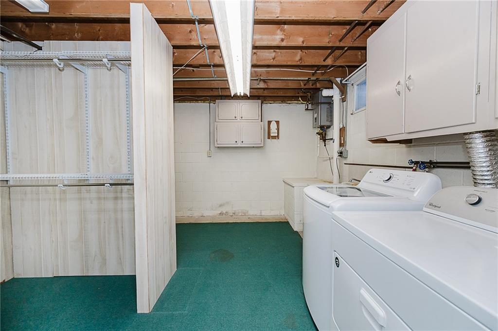 979 Barclay Road Indiana, PA 15701 - Photo 31 of 32 a utility room with dryer and washer