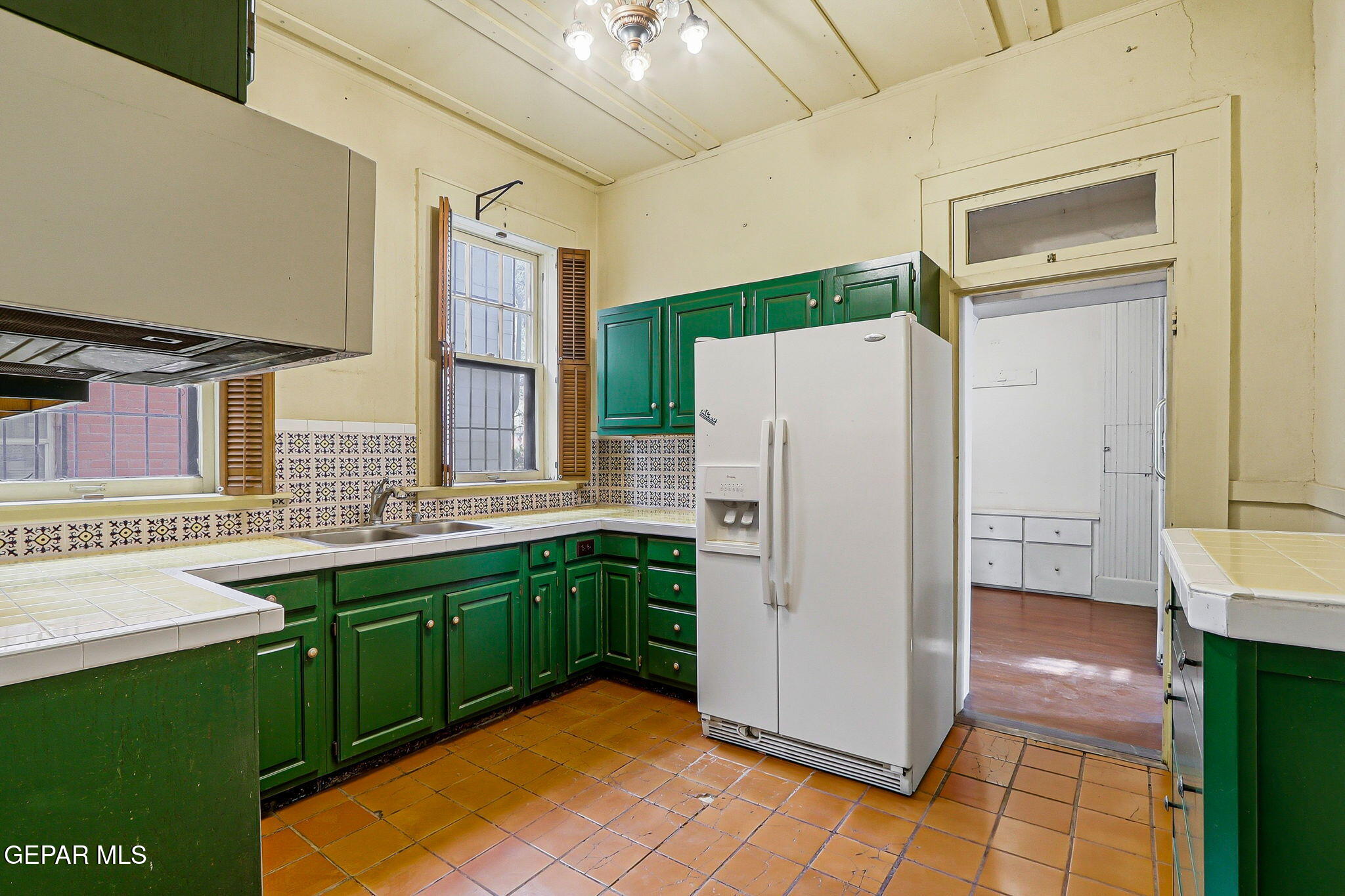 1016 East Rio Grande Avenue, Unit 3 El Paso, TX 79902 - Photo 7 of 31 7-web-or-mls-IMG_6758