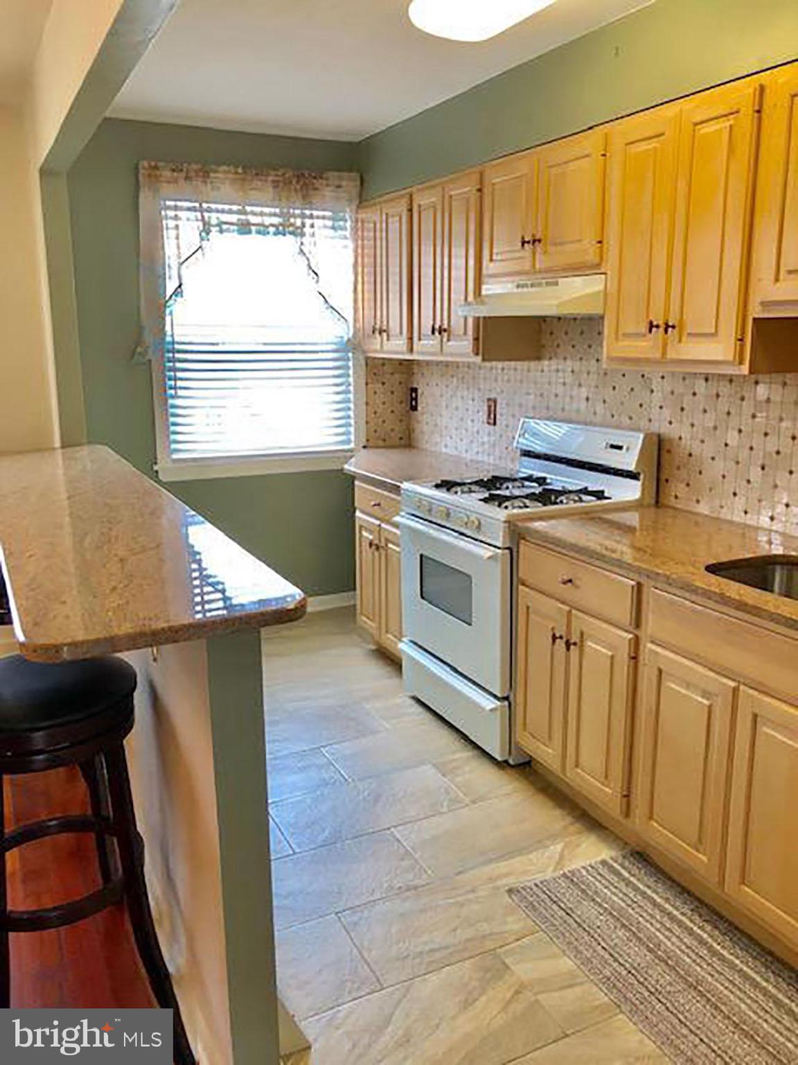 2917 Fanshawe Street Philadelphia, PA 19149 - Photo 2 of 20