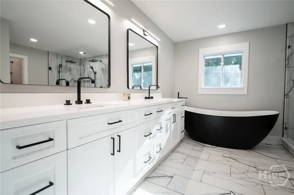 $998,000 | 250 Harbor Heights Circle, Lavonia, GA 30553