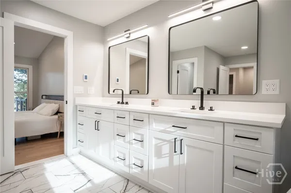 $998,000 | 250 Harbor Heights Circle, Lavonia, GA 30553