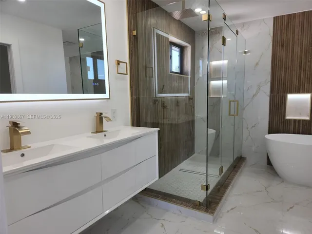 $649,900 | 18450 Northwest 56th Place, Miami Gardens, FL 33055