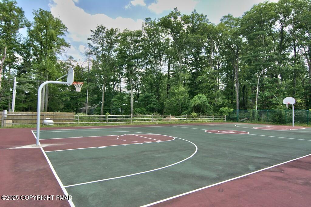 2161 Oak Hill Drive Canadensis, PA 18325 - Photo 55 of 64 13 Basketball court