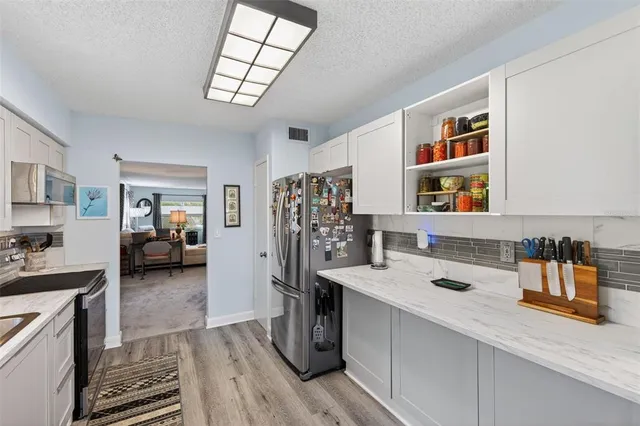 $144,700 | 3740 58th Street North, Unit 110, St. Petersburg, FL 33710