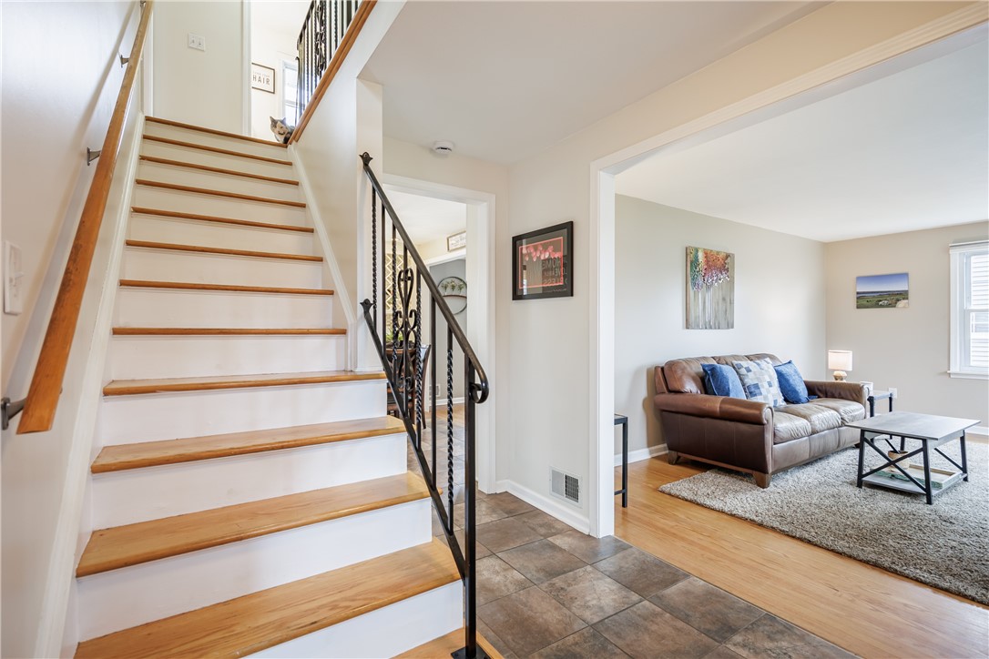 46 Aldwick Rise Perinton, NY 14450 - Photo 4 of 28