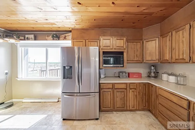 $524,000 | 1235 W Highway 26, Blackfoot, ID 83221