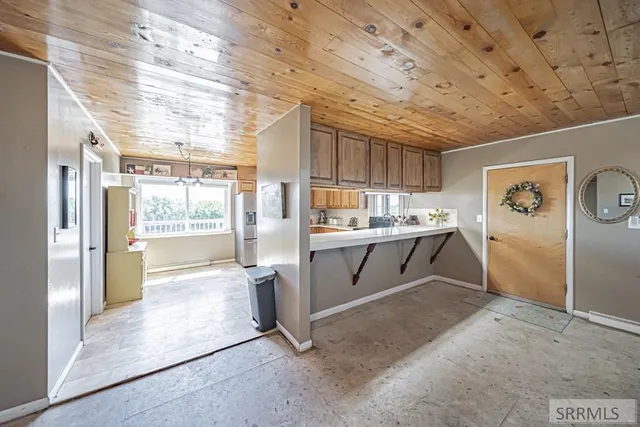 $524,000 | 1235 W Highway 26, Blackfoot, ID 83221