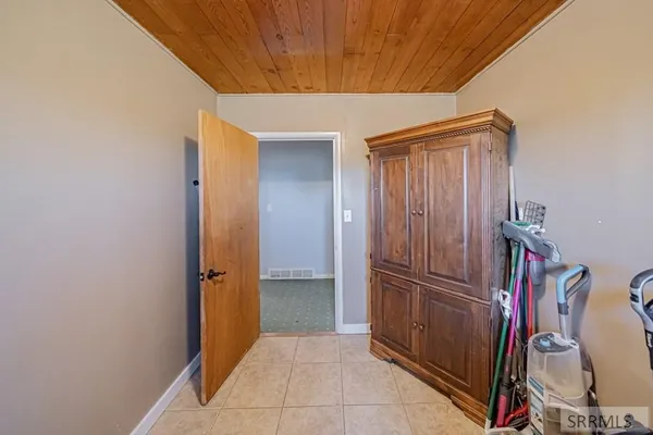 $499,000 | 1235 W Highway 26, Blackfoot, ID 83221