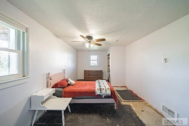 $524,000 | 1235 W Highway 26, Blackfoot, ID 83221