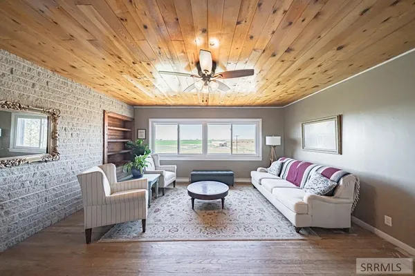 $499,000 | 1235 W Highway 26, Blackfoot, ID 83221