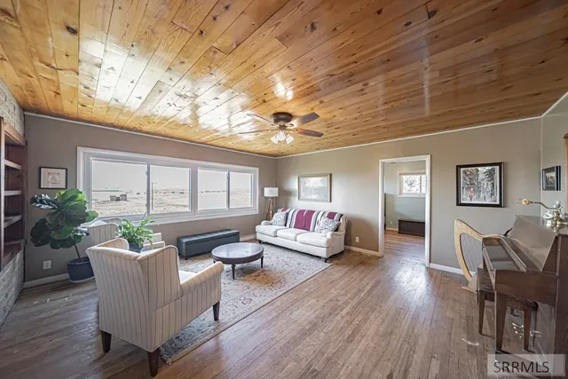 $524,000 | 1235 W Highway 26, Blackfoot, ID 83221