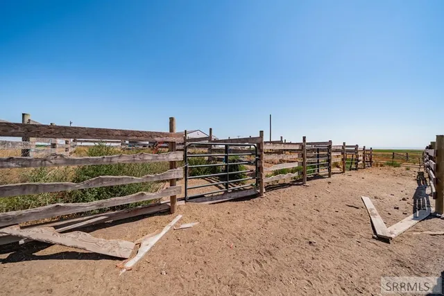 $524,000 | 1235 W Highway 26, Blackfoot, ID 83221