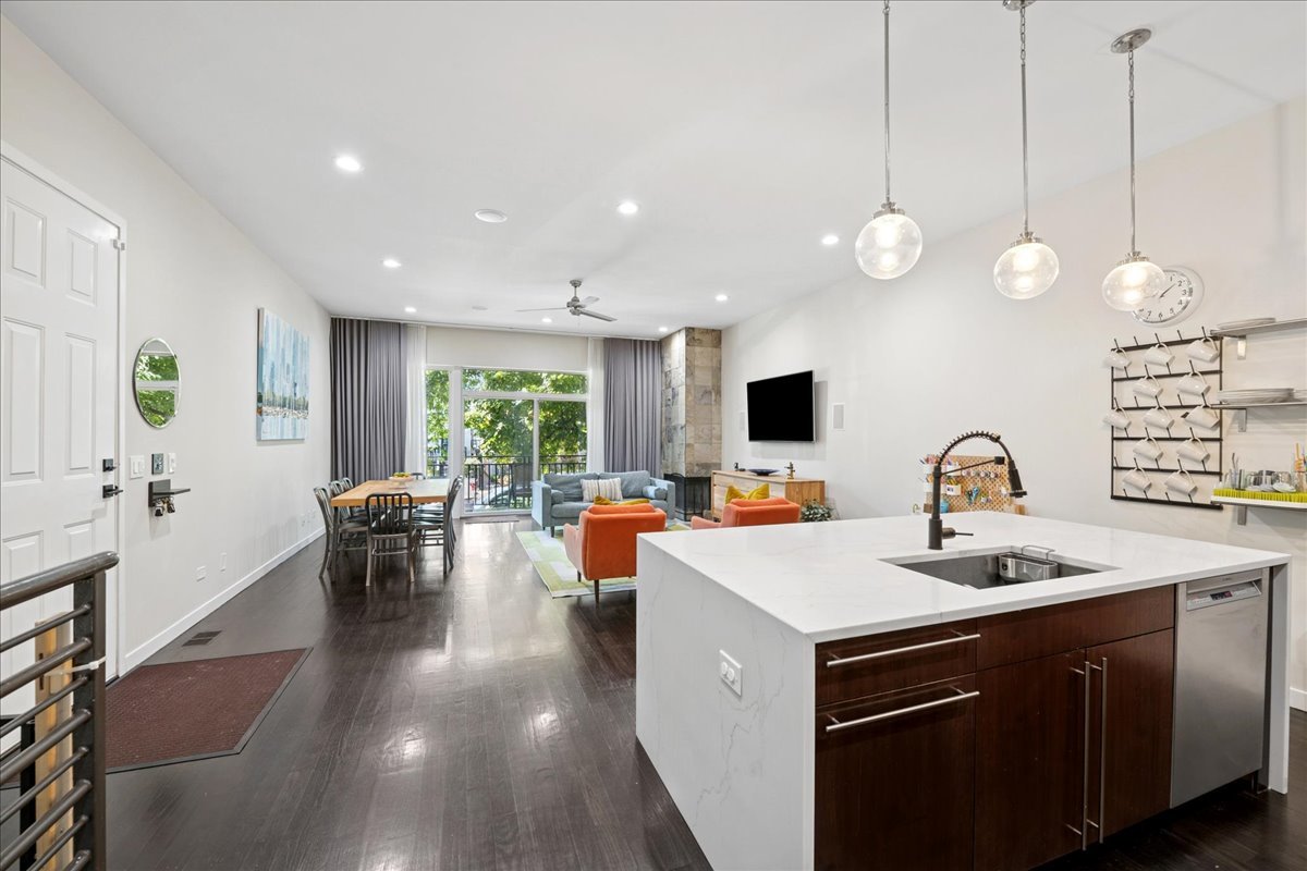 2019 North Whipple Street, Unit 1 Chicago, IL 60647 - Photo 11 of 33 a view of kitchen with breakfast area