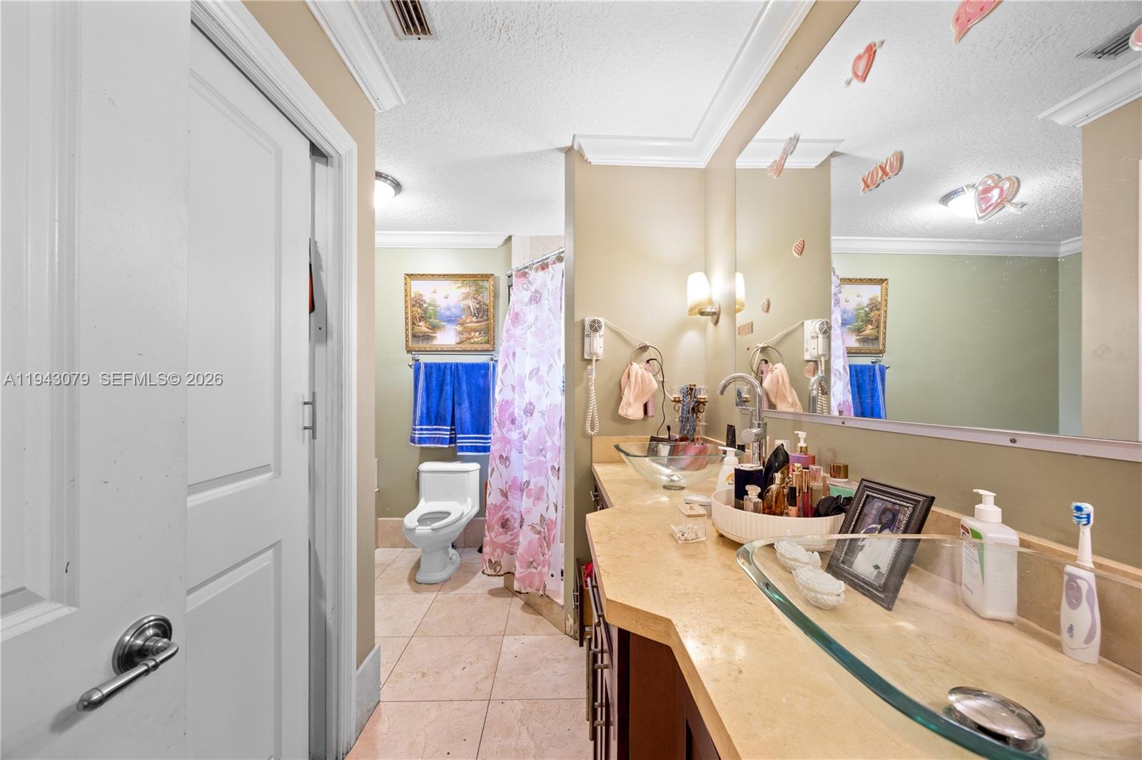 15330 Southwest 170th Terrace Miami, FL 33187 - Photo 24 of 39 Master bathroom.