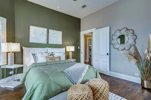$1,174,000 | 1210 Broadway Avenue J, Galveston, TX 77550