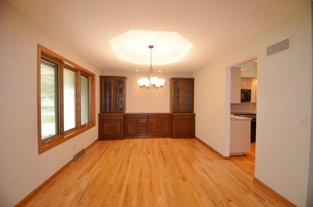 1670 Turtle Mound Lane Whitewater, WI 53190 - Photo 11 of 59 Dining Room