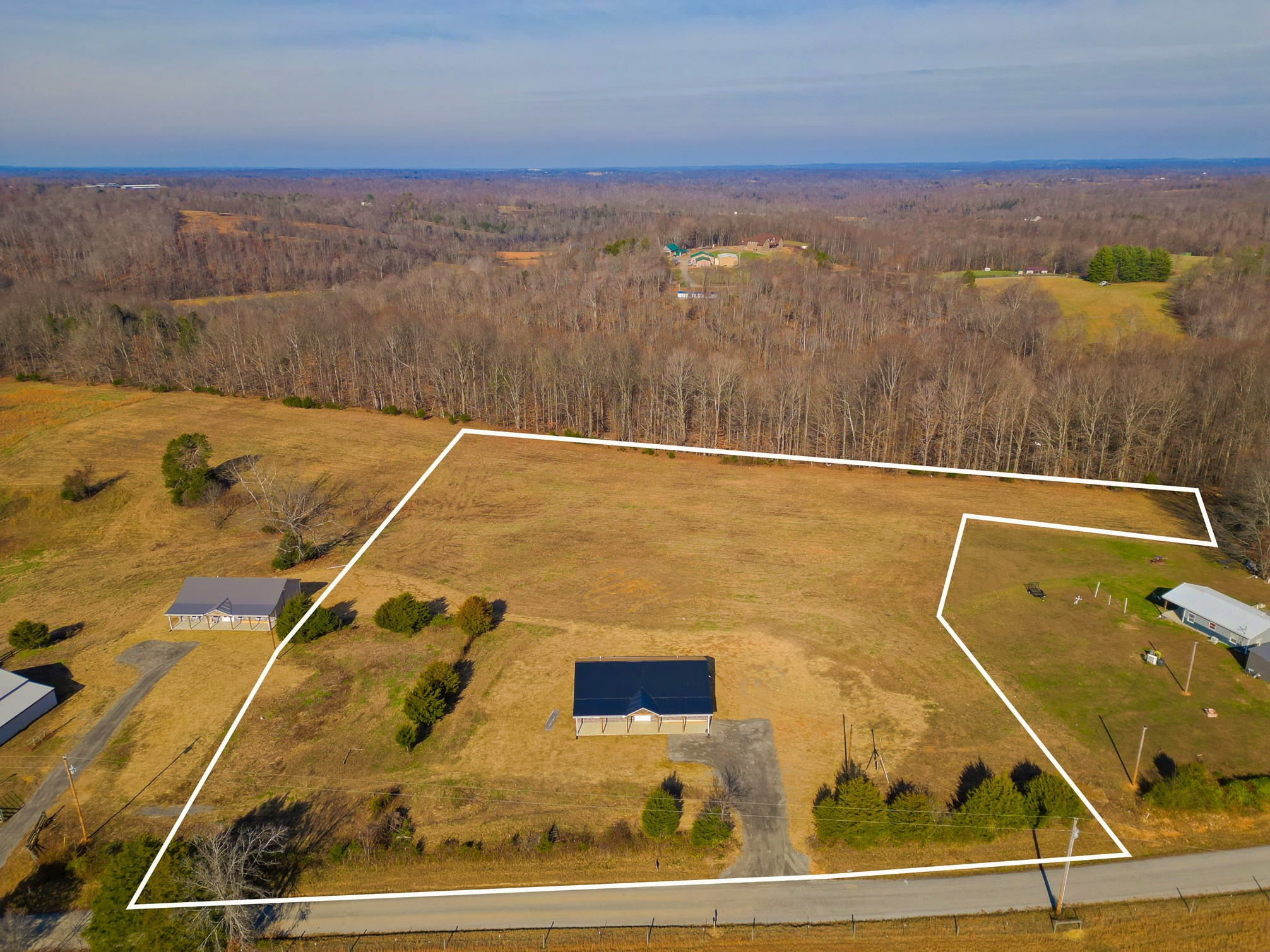 2679 Dotson Road Lafayette, TN 37083 - Photo 2 of 25 a view of a swimming pool