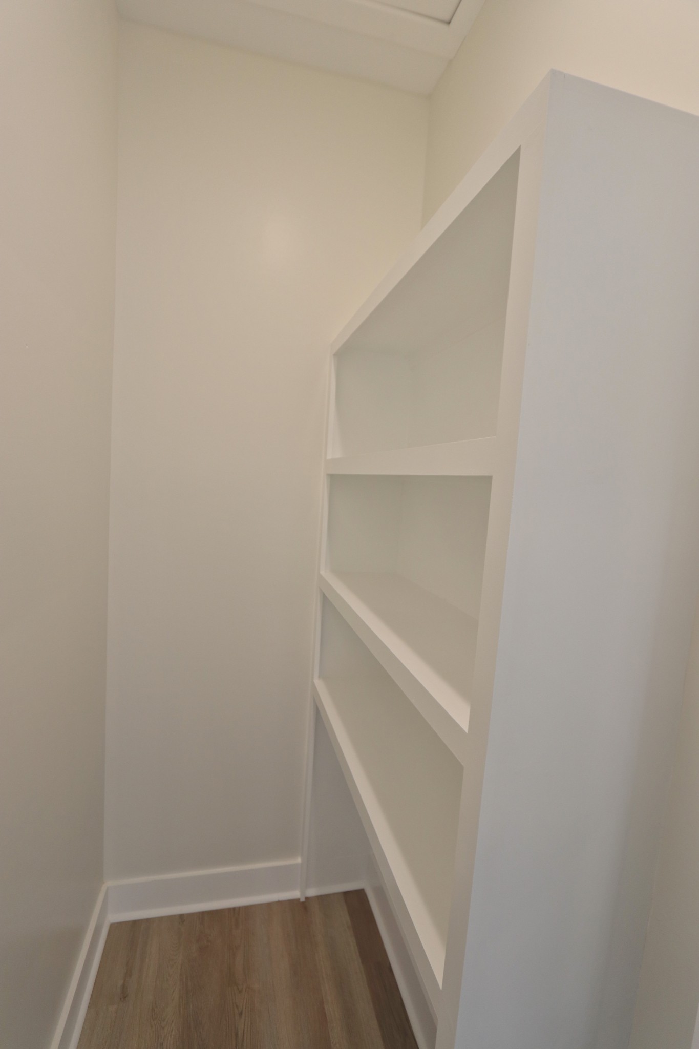 2679 Dotson Road Lafayette, TN 37083 - Photo 8 of 25 a view of walk in closet with empty racks